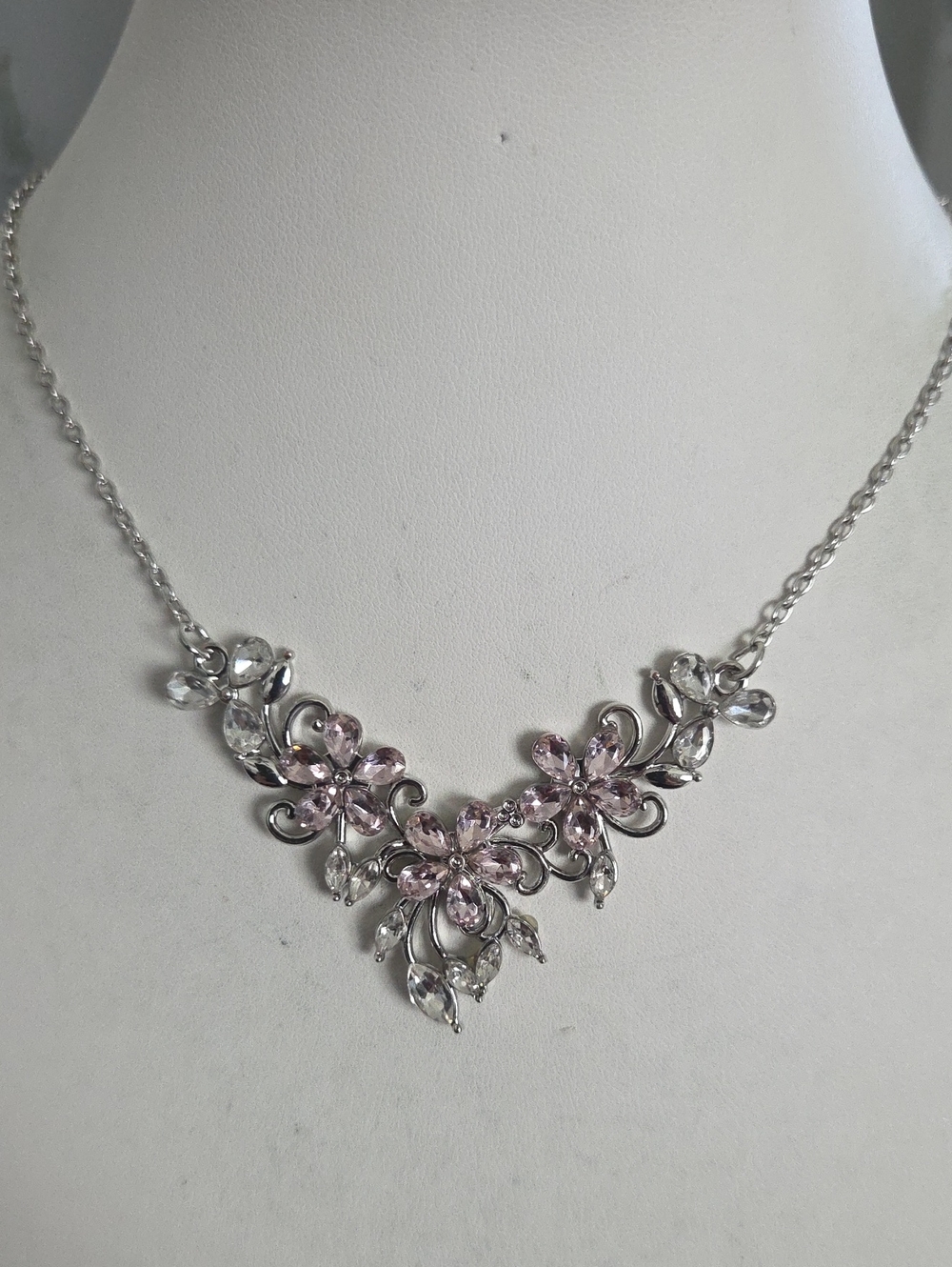 Paparazzi Floral Fashion Show Pink Necklace NWT